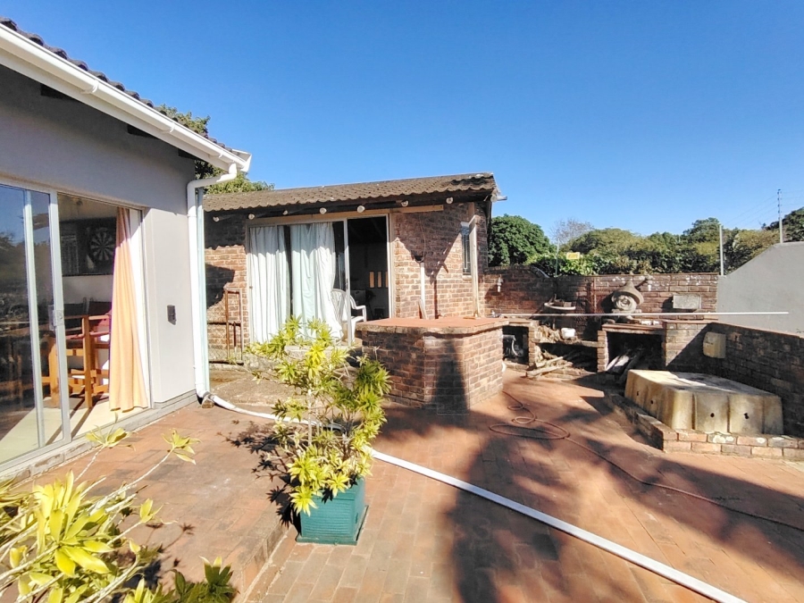7 Bedroom Property for Sale in Uvongo KwaZulu-Natal