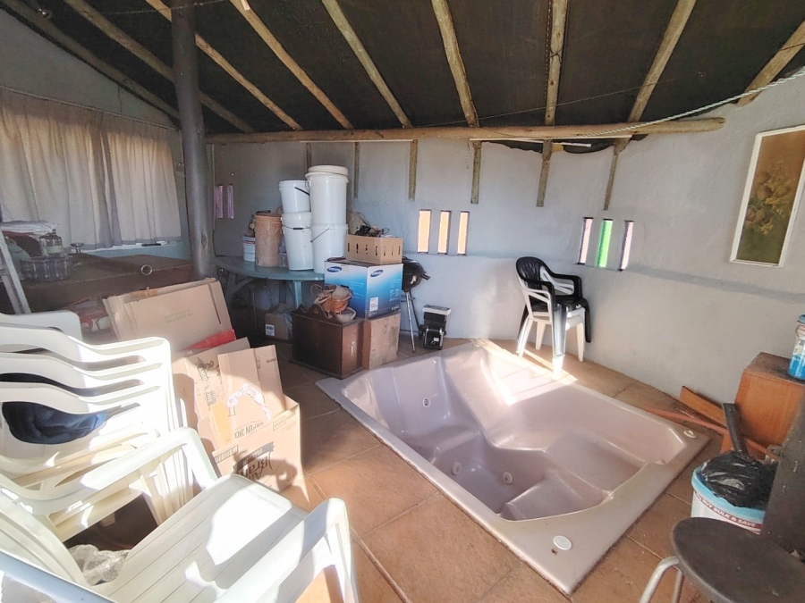 7 Bedroom Property for Sale in Uvongo KwaZulu-Natal