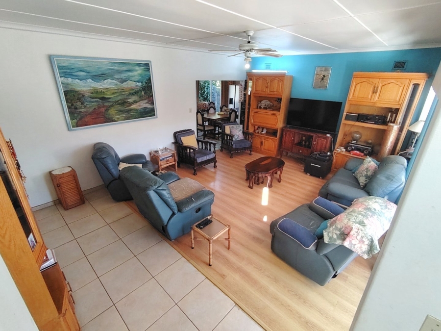 7 Bedroom Property for Sale in Uvongo KwaZulu-Natal