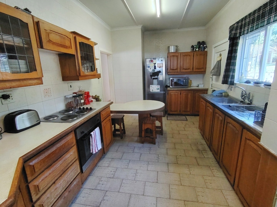 7 Bedroom Property for Sale in Uvongo KwaZulu-Natal