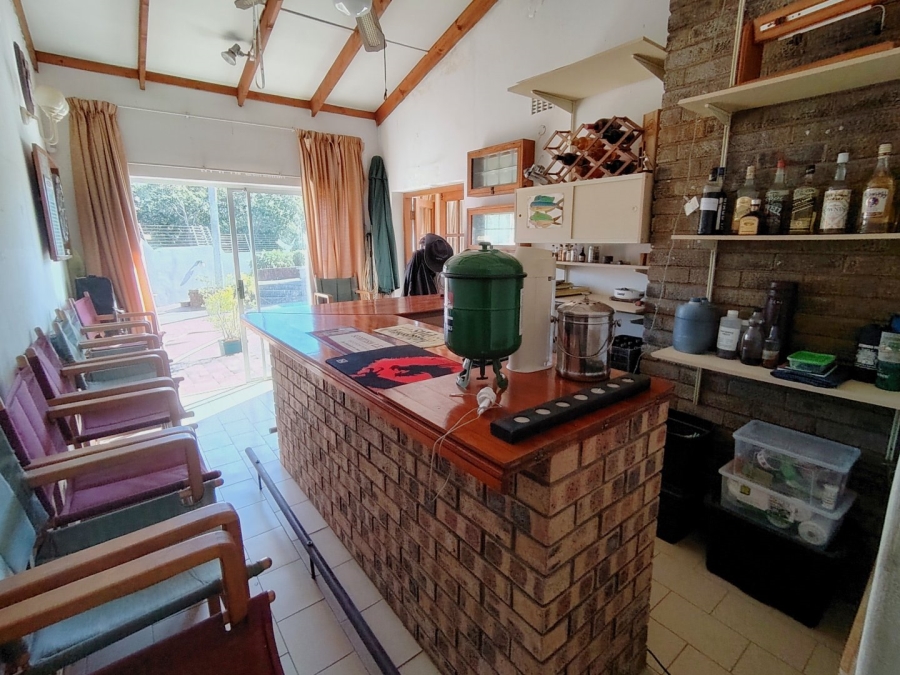 7 Bedroom Property for Sale in Uvongo KwaZulu-Natal