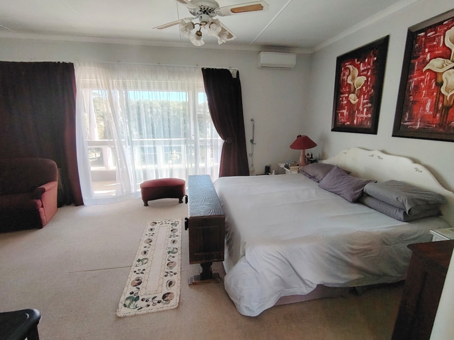 7 Bedroom Property for Sale in Uvongo KwaZulu-Natal