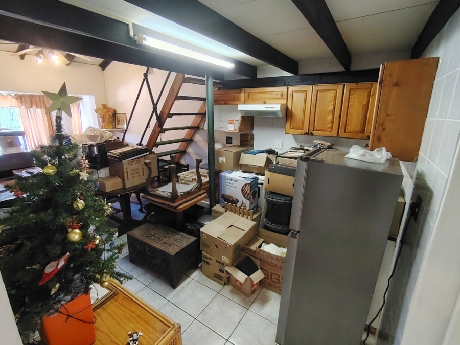 7 Bedroom Property for Sale in Uvongo KwaZulu-Natal