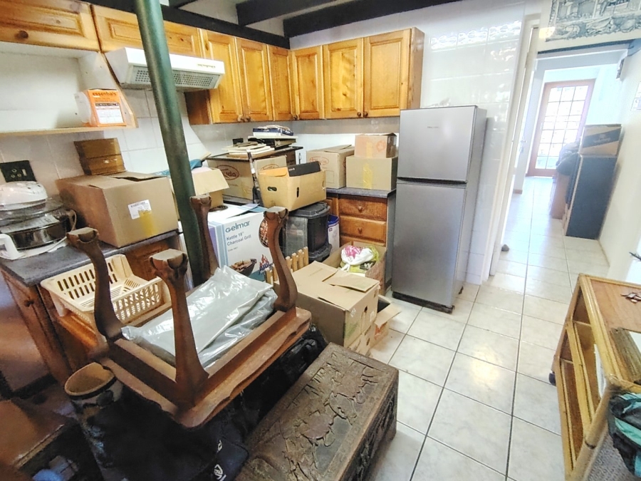 7 Bedroom Property for Sale in Uvongo KwaZulu-Natal