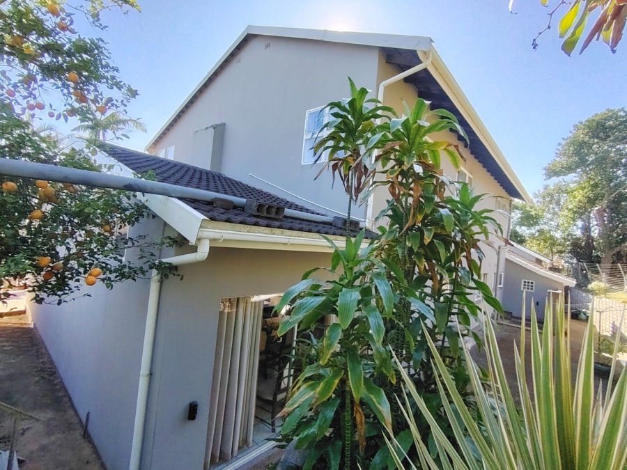 7 Bedroom Property for Sale in Uvongo KwaZulu-Natal