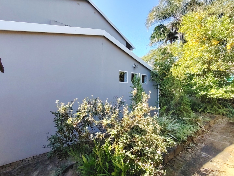 7 Bedroom Property for Sale in Uvongo KwaZulu-Natal