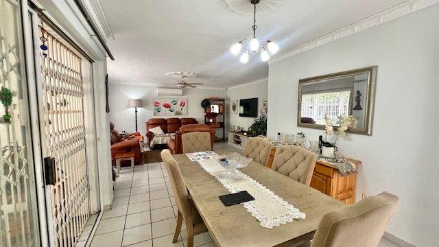 2 Bedroom Property for Sale in Uvongo KwaZulu-Natal