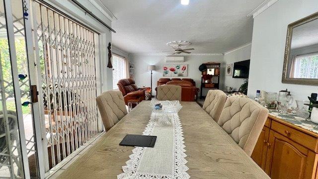 2 Bedroom Property for Sale in Uvongo KwaZulu-Natal