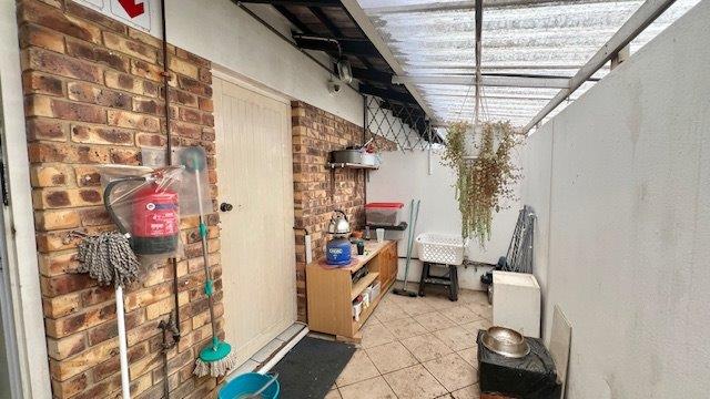 2 Bedroom Property for Sale in Uvongo KwaZulu-Natal