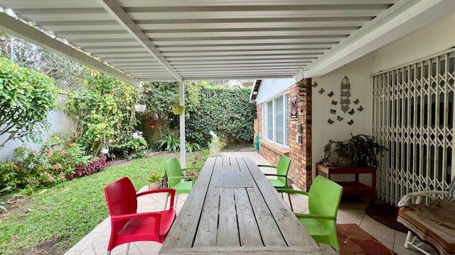 2 Bedroom Property for Sale in Uvongo KwaZulu-Natal
