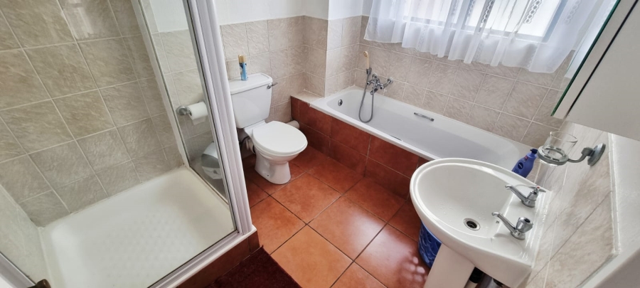  Bedroom Property for Sale in Beacon Rocks KwaZulu-Natal