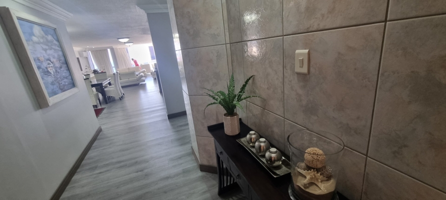 3 Bedroom Property for Sale in Margate KwaZulu-Natal