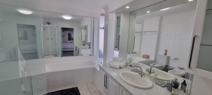 3 Bedroom Property for Sale in Margate KwaZulu-Natal