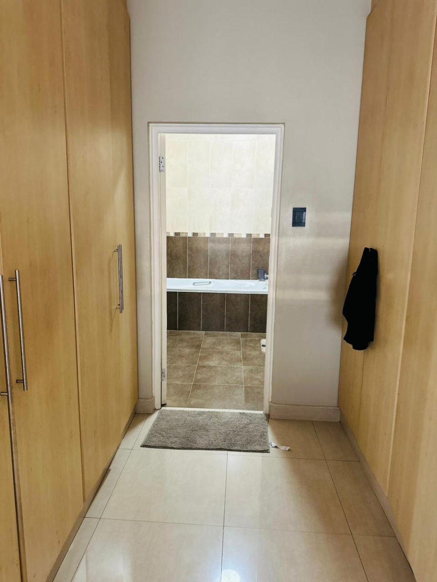 4 Bedroom Property for Sale in Umhlanga Ridge KwaZulu-Natal