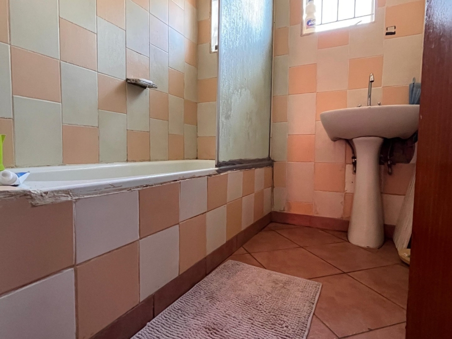 3 Bedroom Property for Sale in Sunset View KwaZulu-Natal