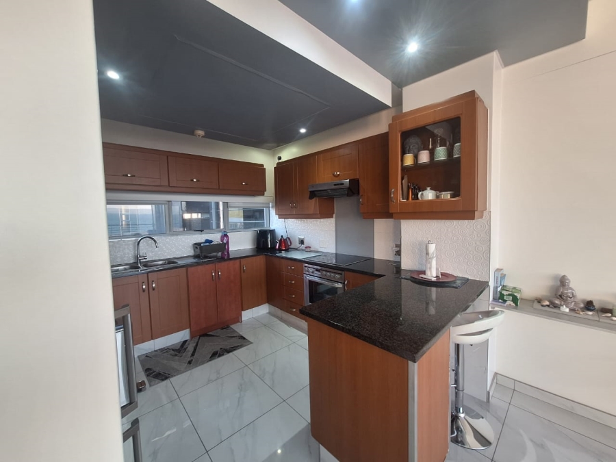 2 Bedroom Property for Sale in Point Waterfront KwaZulu-Natal