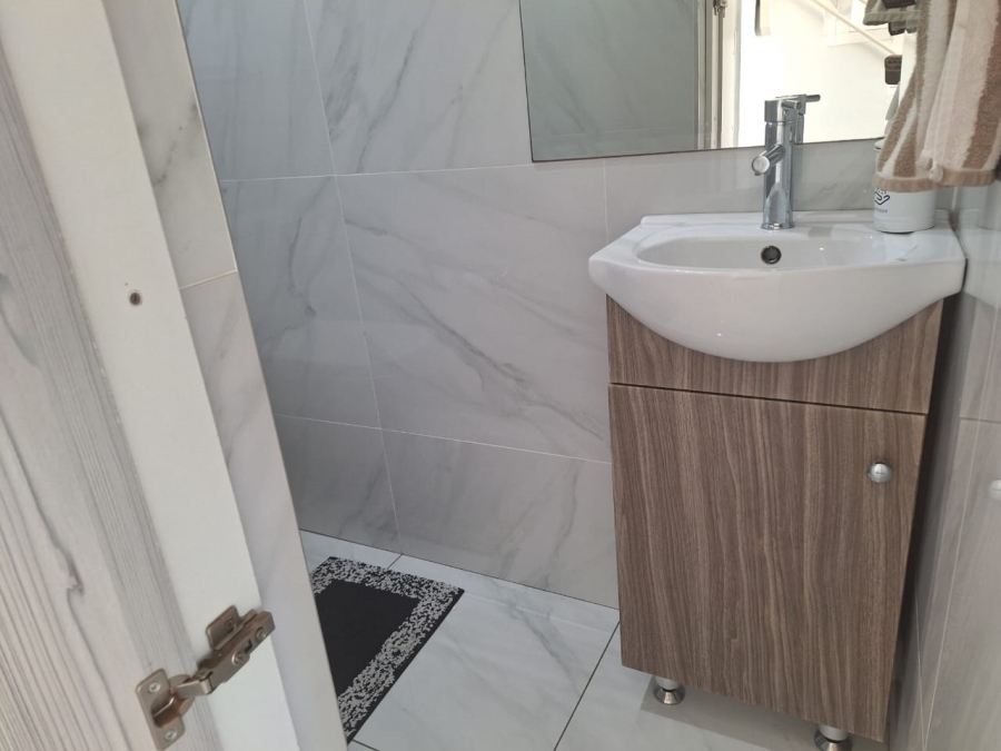 2 Bedroom Property for Sale in Point Waterfront KwaZulu-Natal
