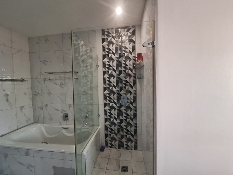 2 Bedroom Property for Sale in Point Waterfront KwaZulu-Natal