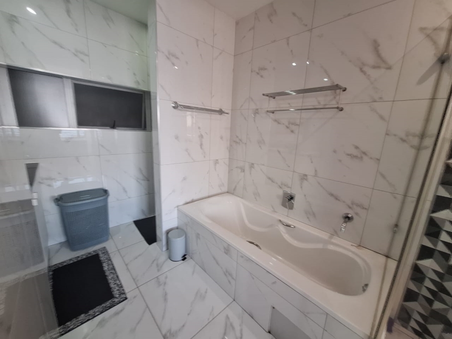 2 Bedroom Property for Sale in Point Waterfront KwaZulu-Natal