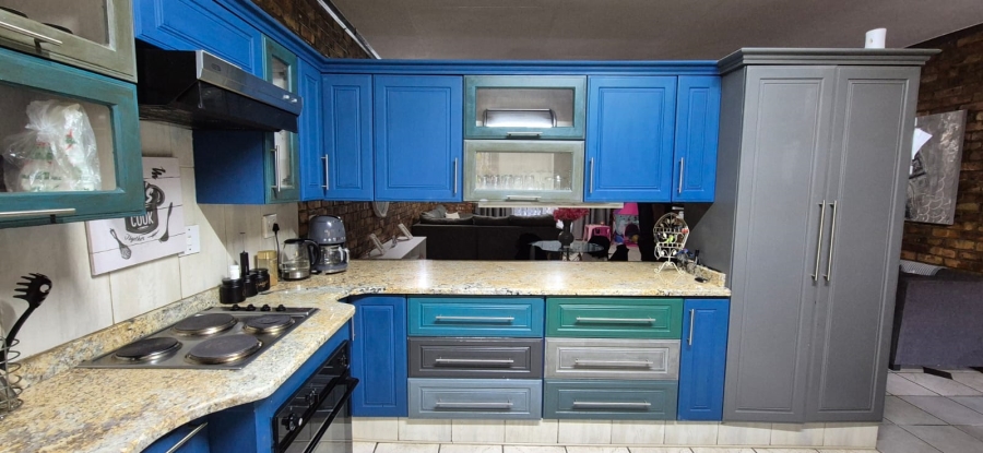 3 Bedroom Property for Sale in Huttenheights KwaZulu-Natal