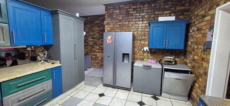 3 Bedroom Property for Sale in Huttenheights KwaZulu-Natal