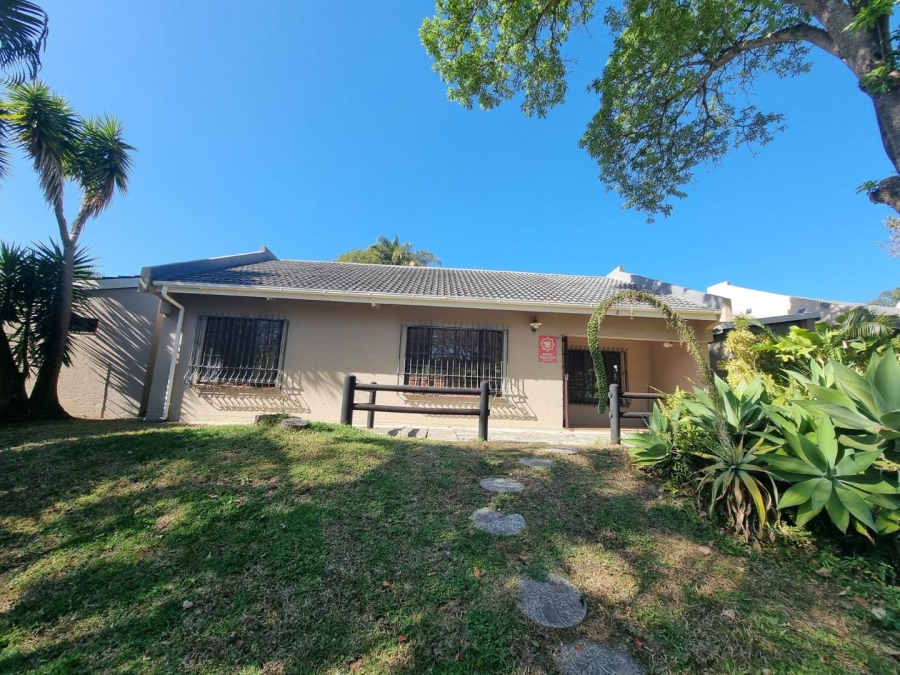 3 Bedroom Property for Sale in Umtentweni KwaZulu-Natal