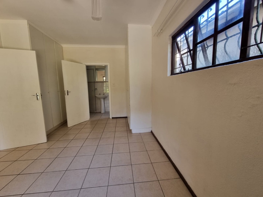 3 Bedroom Property for Sale in Umtentweni KwaZulu-Natal