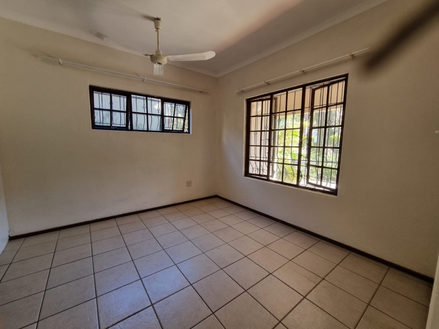 3 Bedroom Property for Sale in Umtentweni KwaZulu-Natal