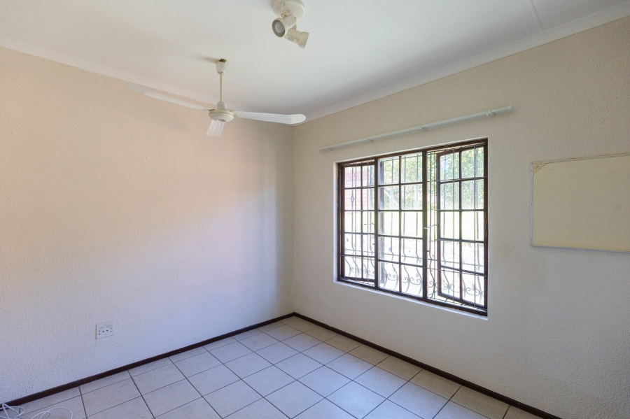 3 Bedroom Property for Sale in Umtentweni KwaZulu-Natal
