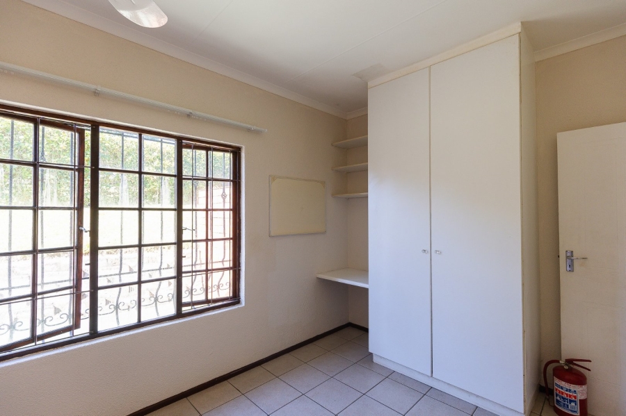 3 Bedroom Property for Sale in Umtentweni KwaZulu-Natal