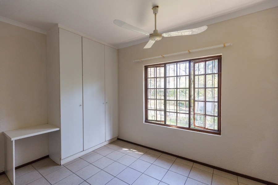 3 Bedroom Property for Sale in Umtentweni KwaZulu-Natal