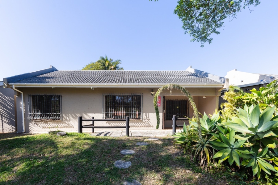 3 Bedroom Property for Sale in Umtentweni KwaZulu-Natal