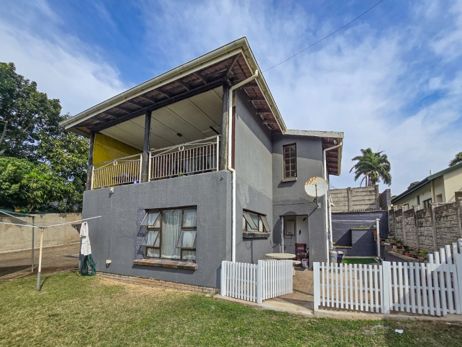 5 Bedroom Property for Sale in Uvongo KwaZulu-Natal