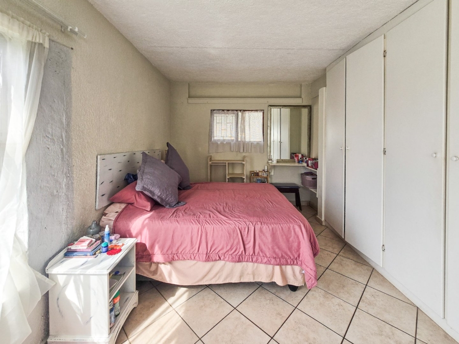 5 Bedroom Property for Sale in Uvongo KwaZulu-Natal