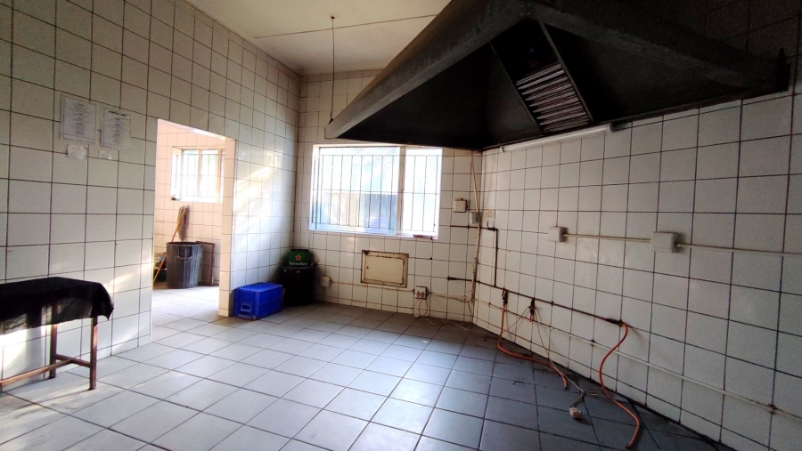Commercial Property for Sale in Anerley KwaZulu-Natal