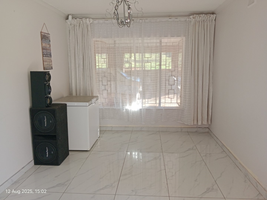 6 Bedroom Property for Sale in Orient Heights KwaZulu-Natal