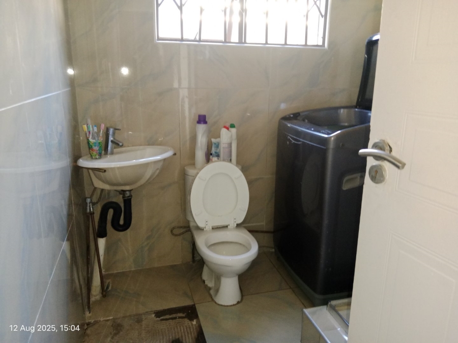 6 Bedroom Property for Sale in Orient Heights KwaZulu-Natal