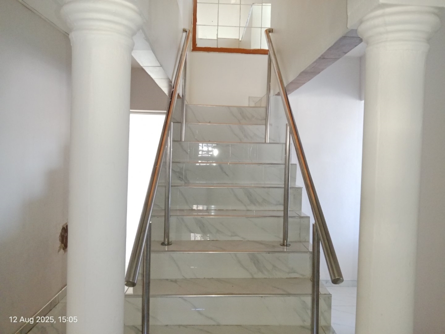 6 Bedroom Property for Sale in Orient Heights KwaZulu-Natal