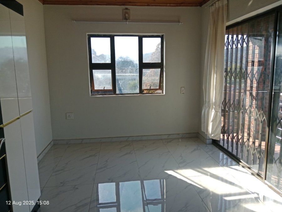 6 Bedroom Property for Sale in Orient Heights KwaZulu-Natal