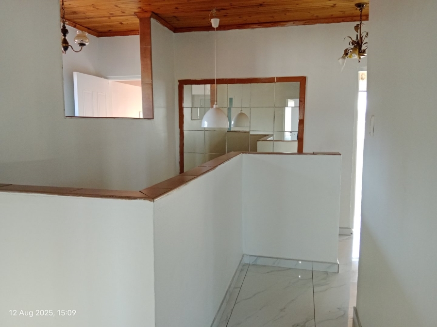 6 Bedroom Property for Sale in Orient Heights KwaZulu-Natal