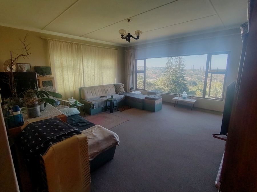 6 Bedroom Property for Sale in Margate KwaZulu-Natal