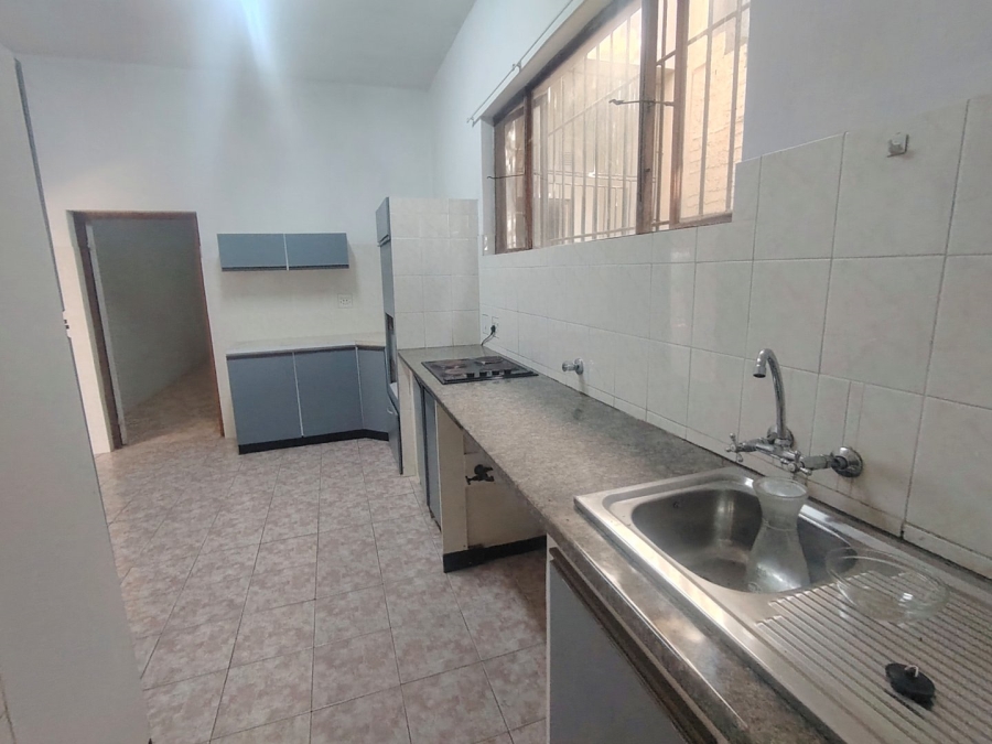 6 Bedroom Property for Sale in Margate KwaZulu-Natal