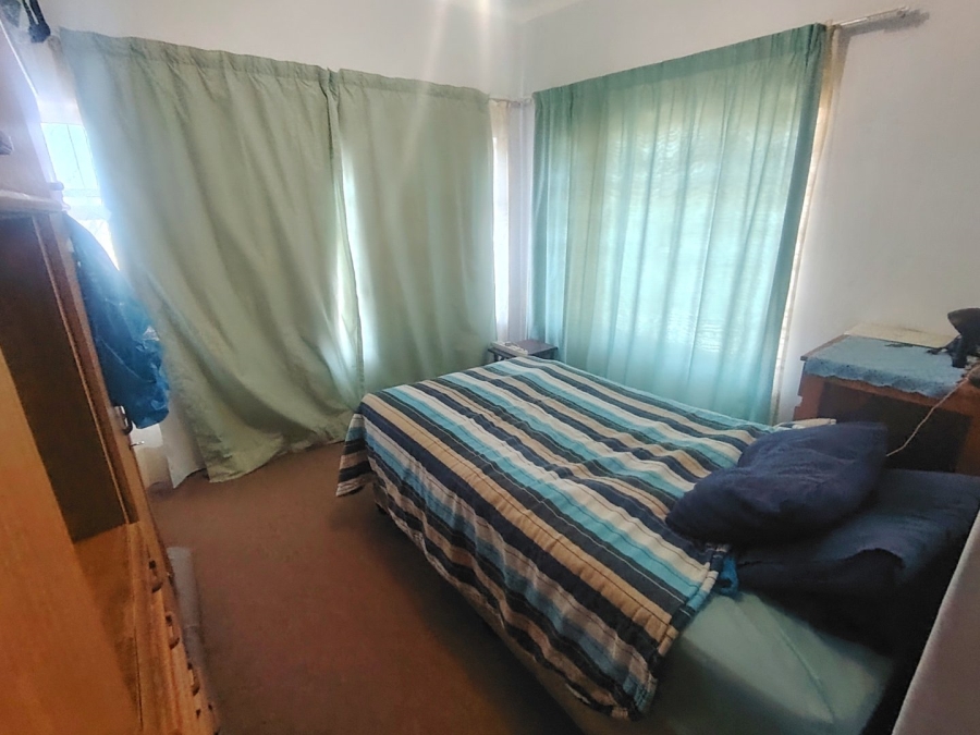 6 Bedroom Property for Sale in Margate KwaZulu-Natal