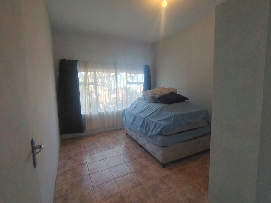 6 Bedroom Property for Sale in Margate KwaZulu-Natal