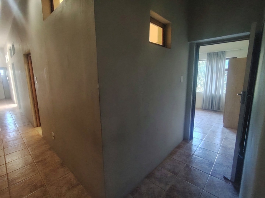 6 Bedroom Property for Sale in Margate KwaZulu-Natal