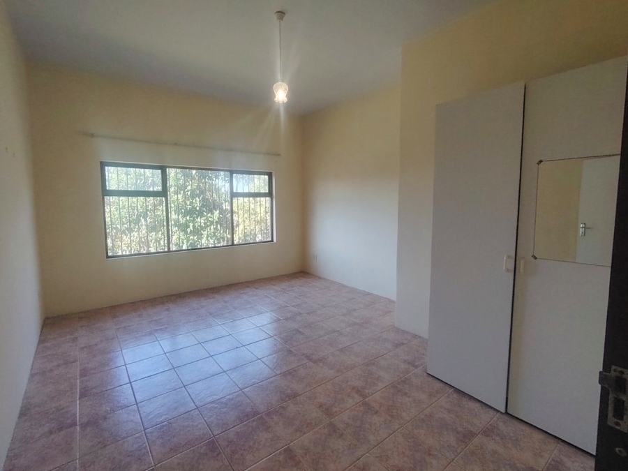 6 Bedroom Property for Sale in Margate KwaZulu-Natal