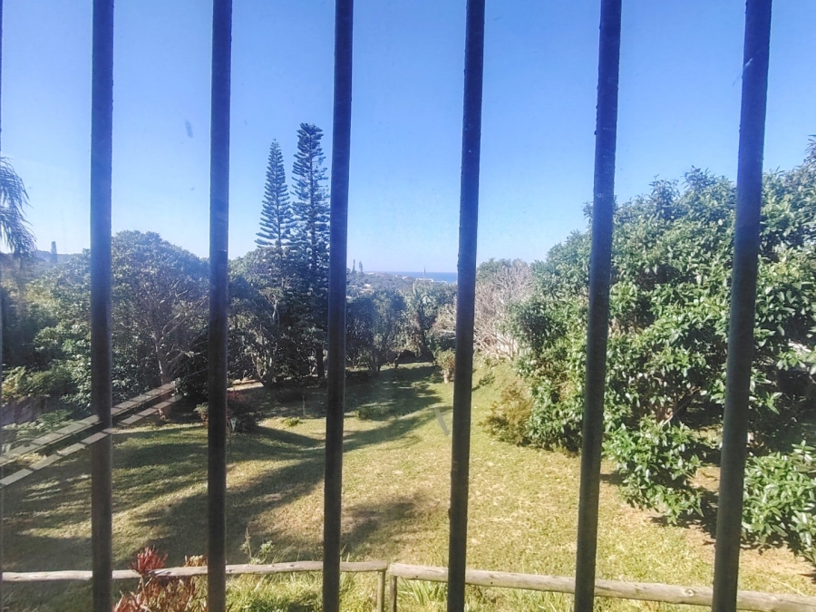 6 Bedroom Property for Sale in Margate KwaZulu-Natal