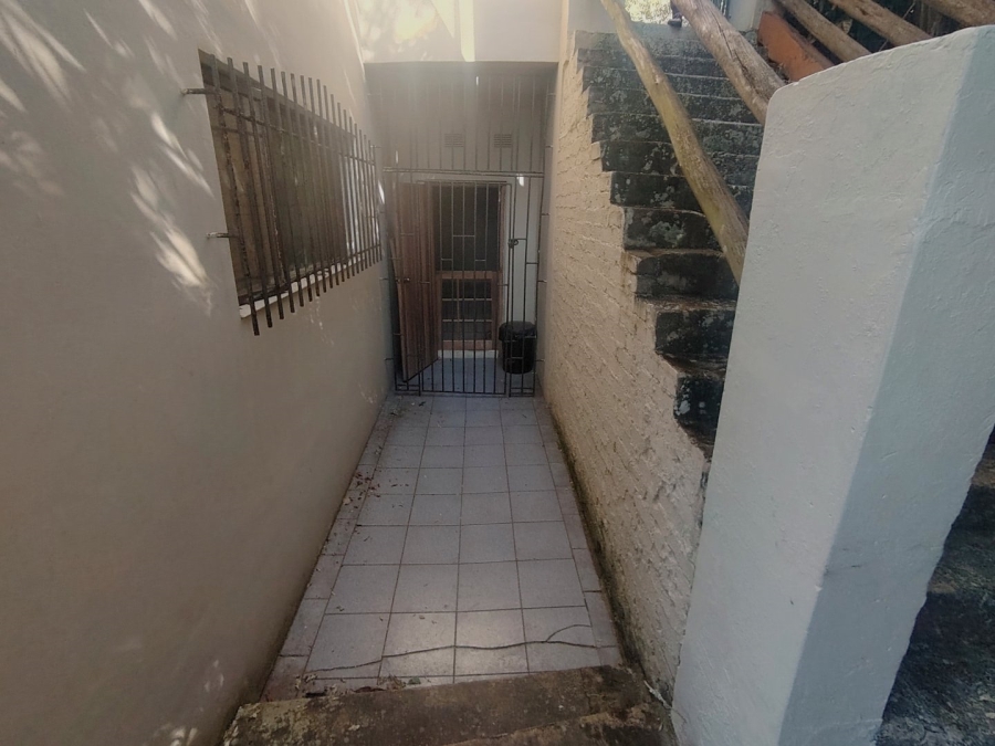 6 Bedroom Property for Sale in Margate KwaZulu-Natal