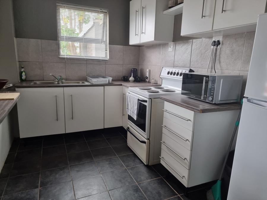 5 Bedroom Property for Sale in Hibberdene KwaZulu-Natal