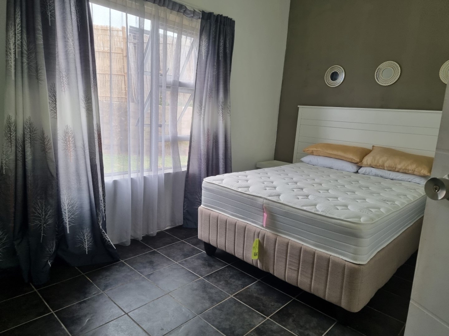 5 Bedroom Property for Sale in Hibberdene KwaZulu-Natal